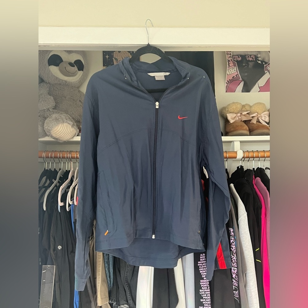 vintage nike windbreaker